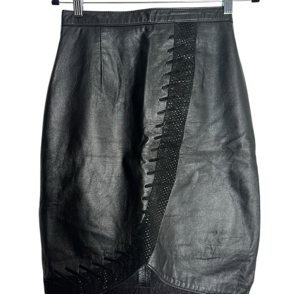 Black leather Pencil Skirt Y2K - Casual Chic - Polished - Size XS - Picture 2 of 3